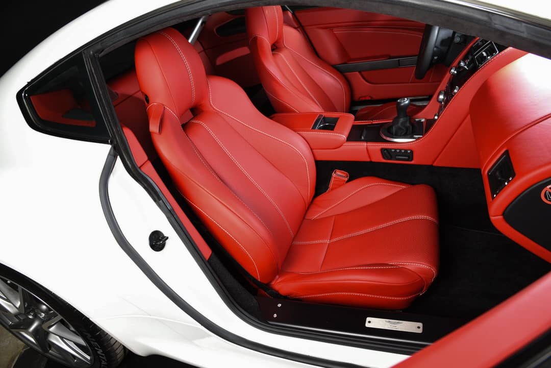 2013 Aston Martin V8 Vantage — photo 23