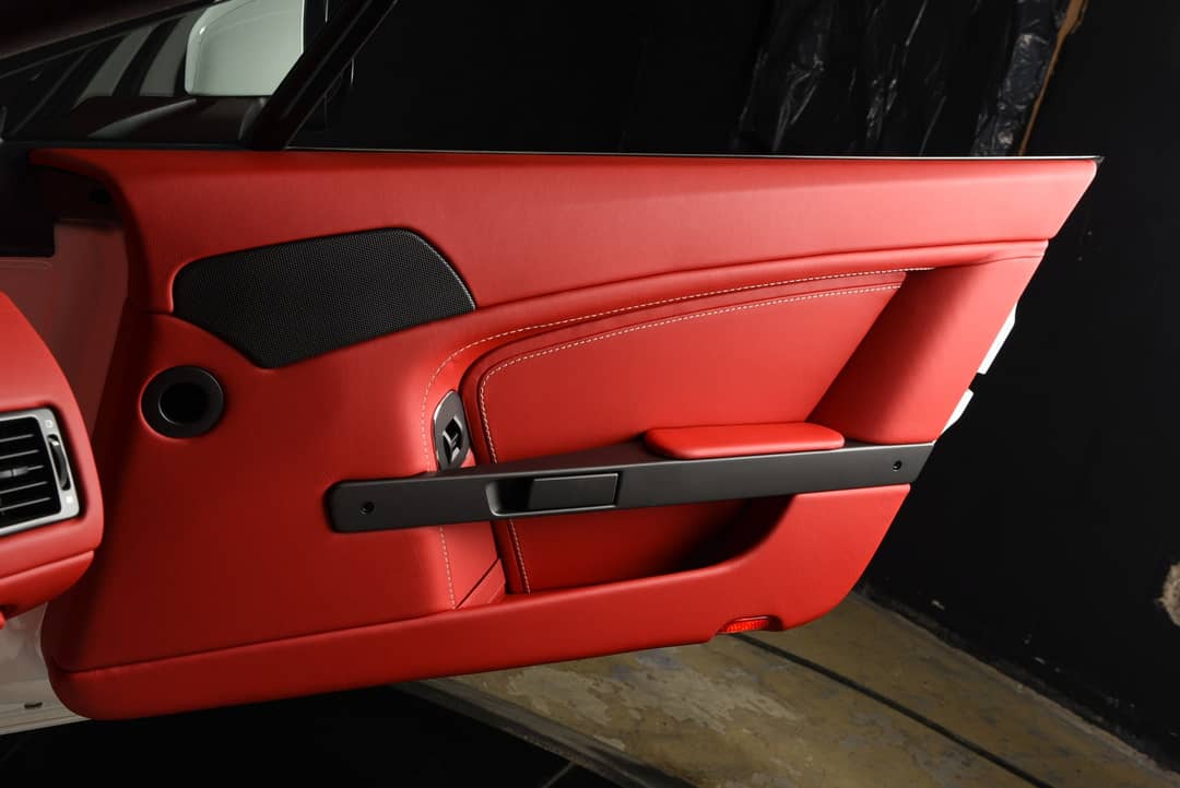 2013 Aston Martin V8 Vantage — photo 26