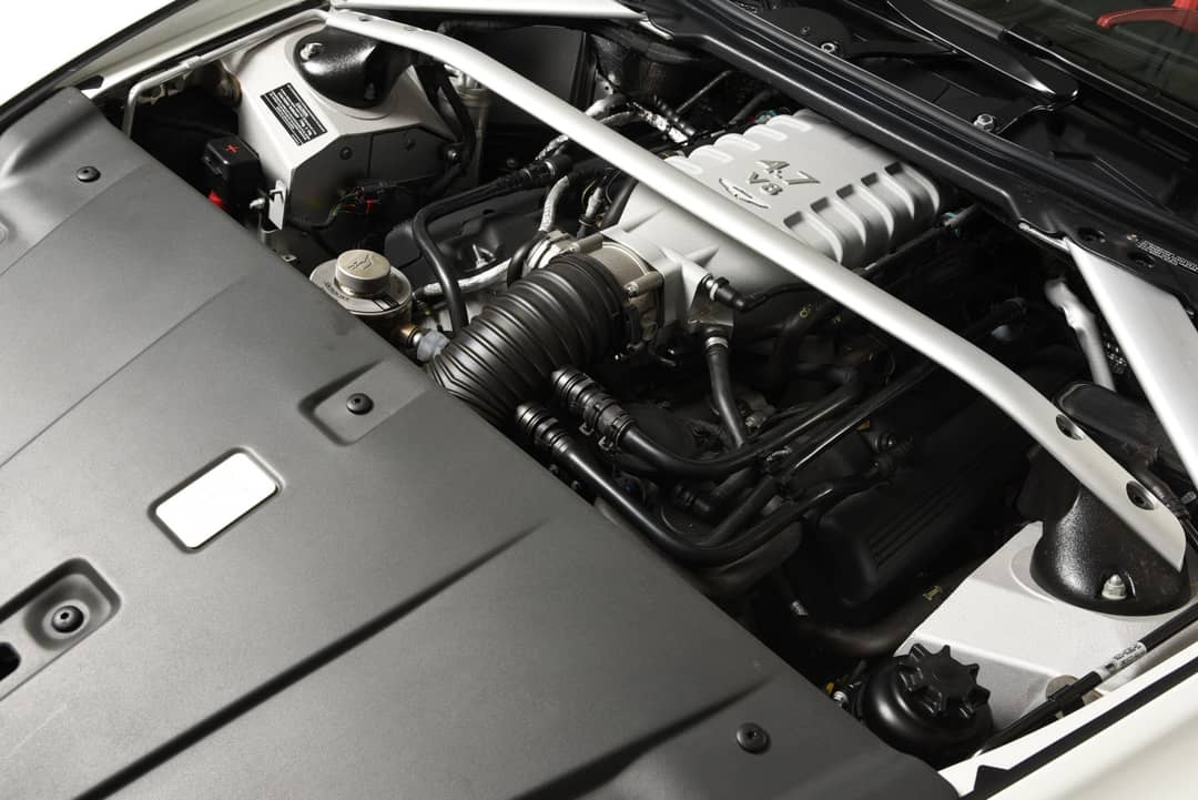 2013 Aston Martin V8 Vantage — photo 34