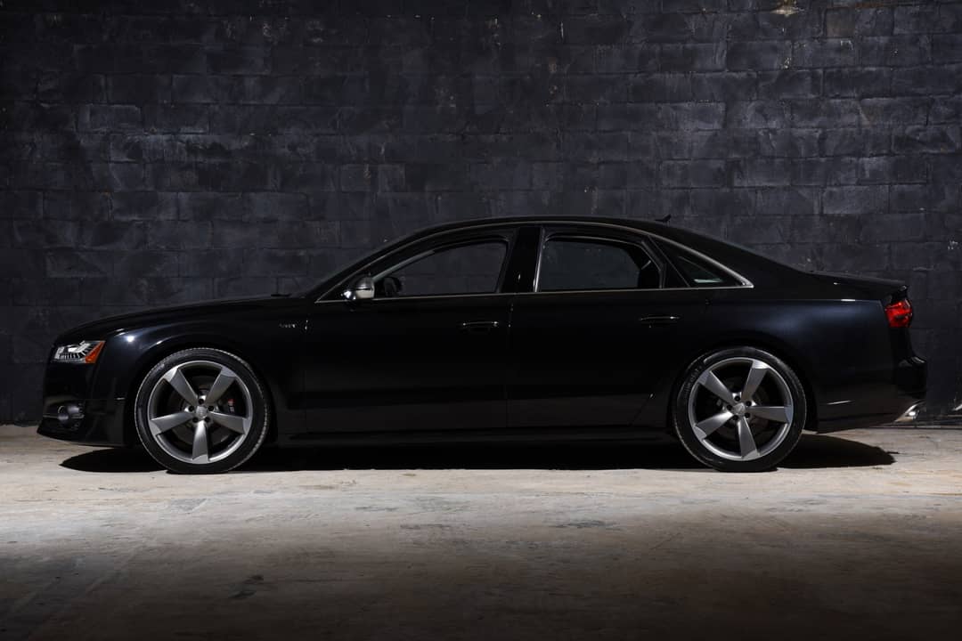 2015 Audi S8 4.0T quattro — photo 16