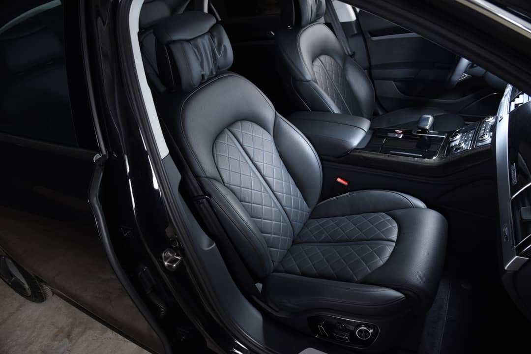 2015 Audi S8 4.0T quattro — photo 18