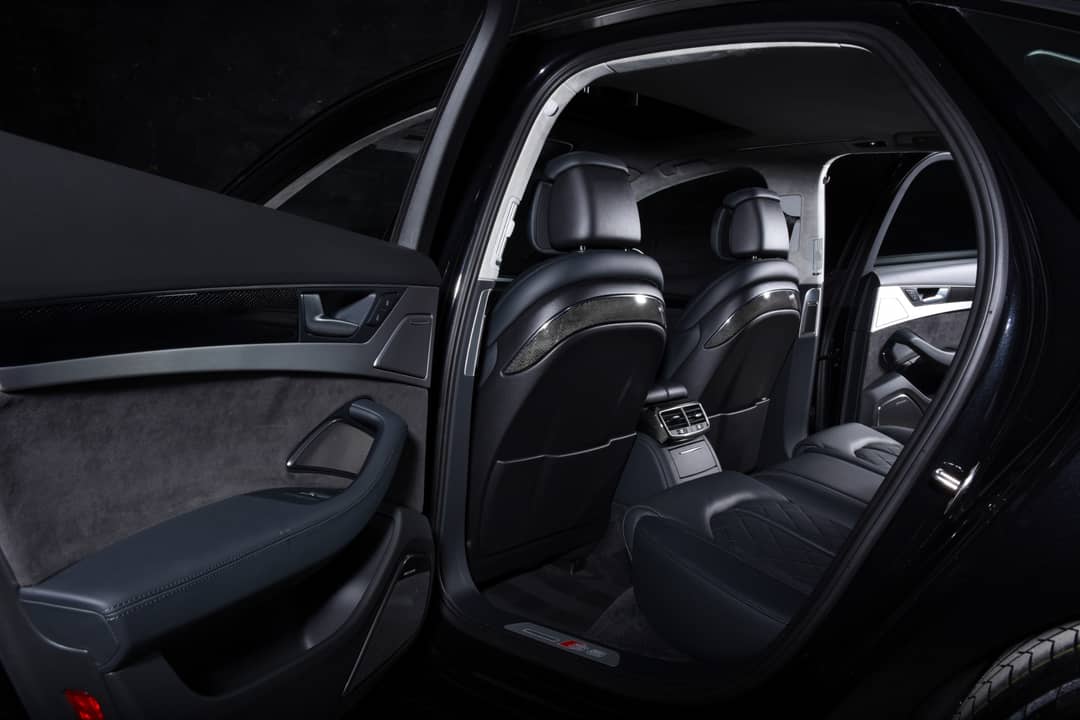 2015 Audi S8 4.0T quattro — photo 19