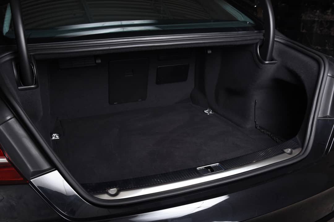 2015 Audi S8 4.0T quattro — photo 36