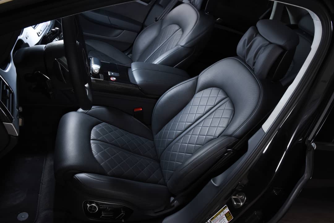 2015 Audi S8 4.0T quattro — photo 5