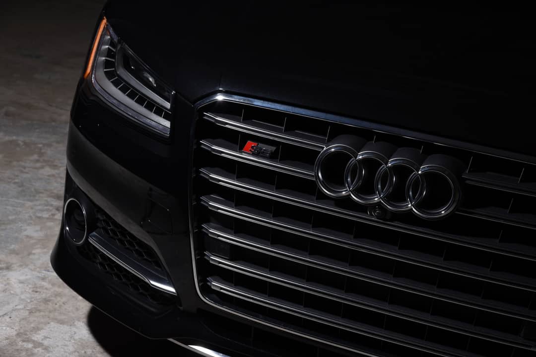 2015 Audi S8 4.0T quattro — photo 10