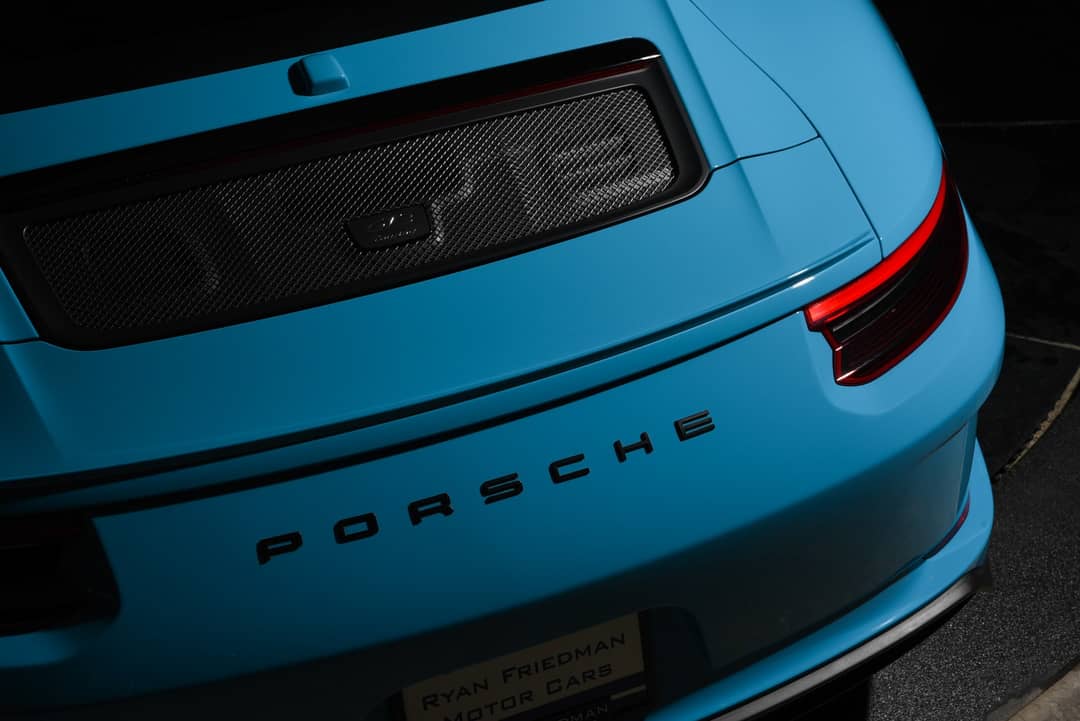 2018 Porsche 911 GT3 Touring — photo 17