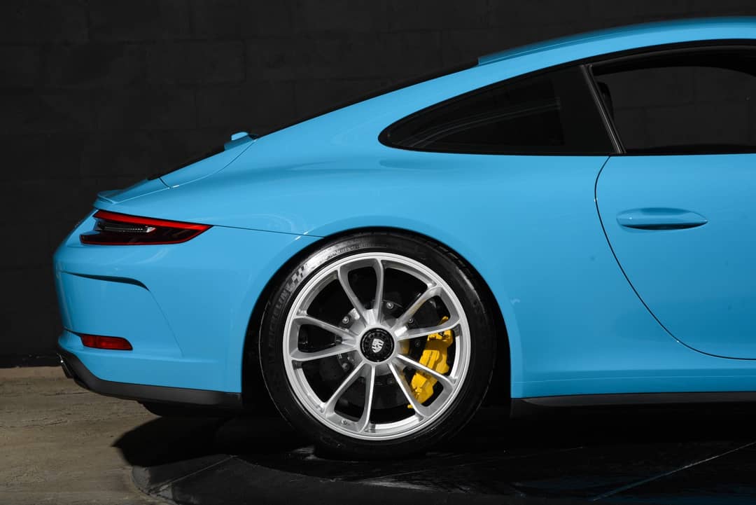 2018 Porsche 911 GT3 Touring — photo 21
