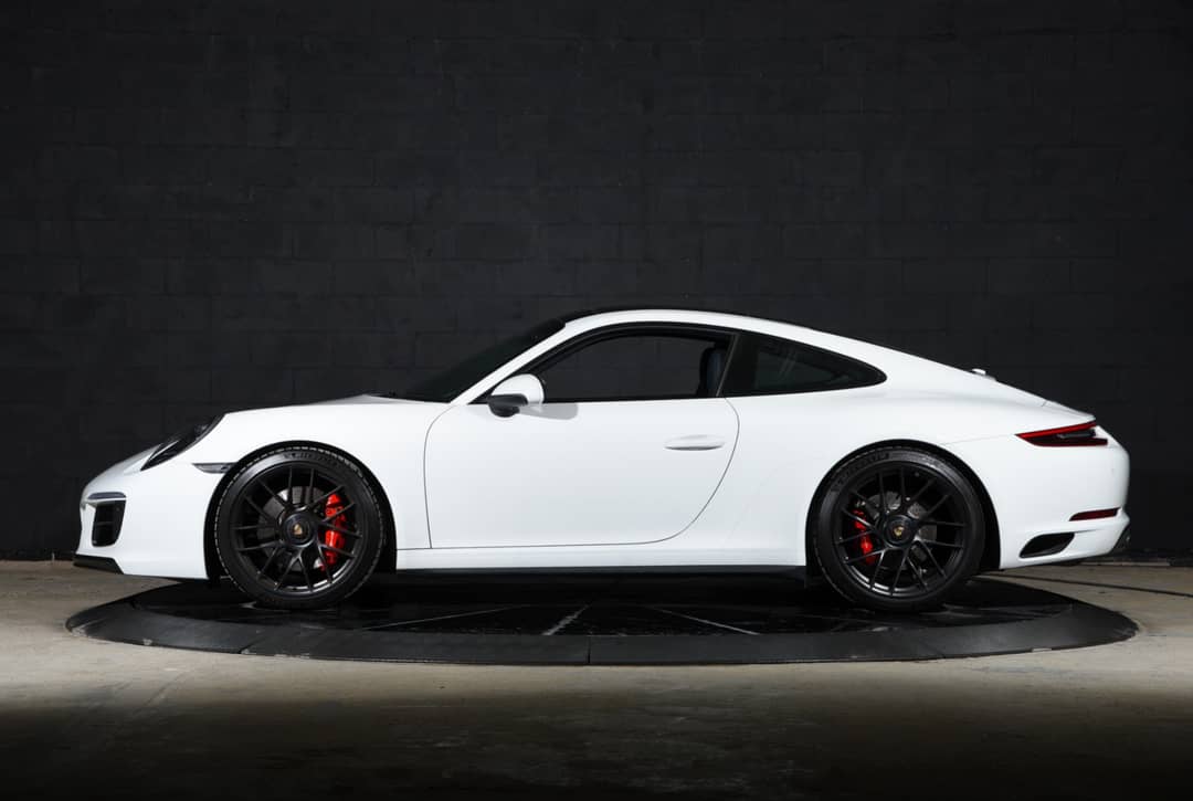 2019 Porsche 911 Carrera GTS — photo 12
