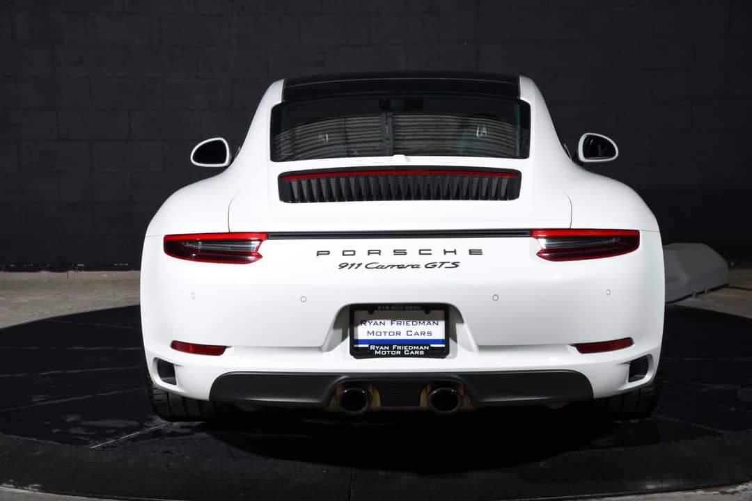 2019 Porsche 911 Carrera GTS — photo 18