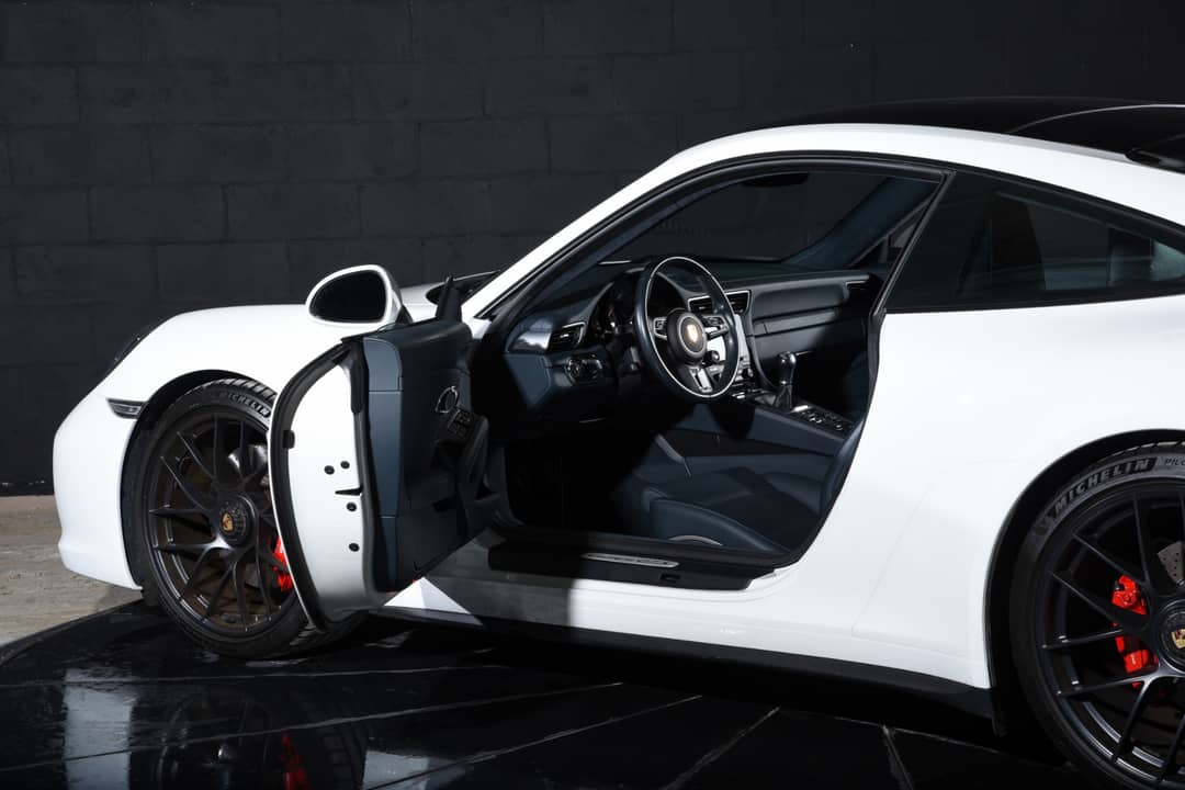 2019 Porsche 911 Carrera GTS — photo 27