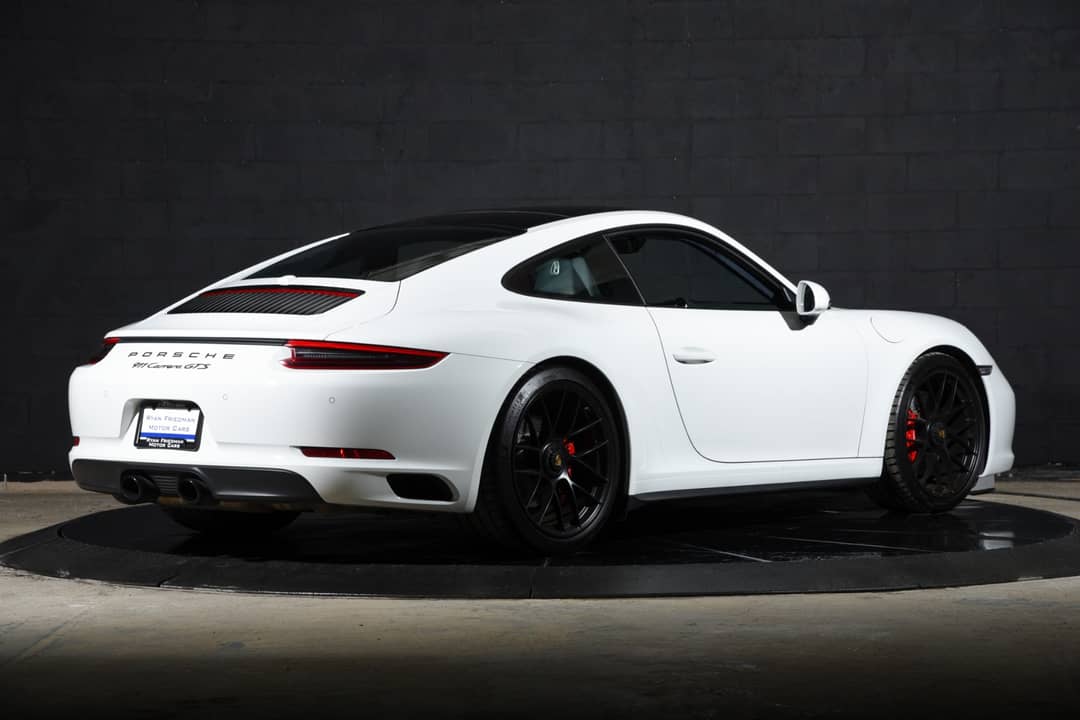 2019 Porsche 911 Carrera GTS — photo 4