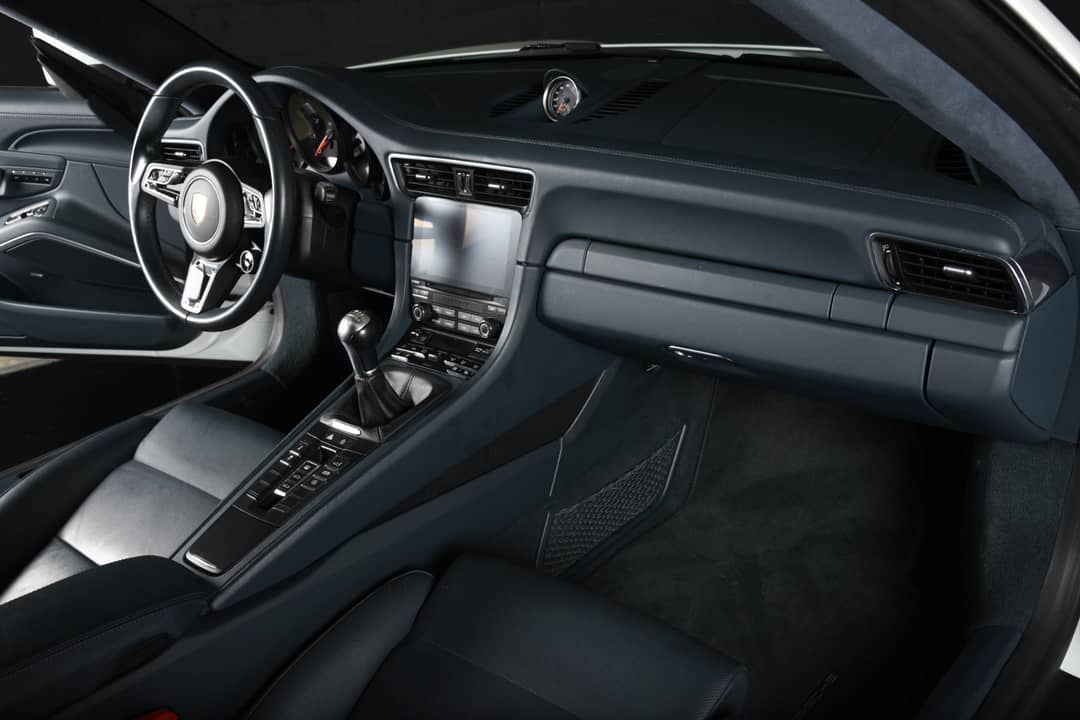 2019 Porsche 911 Carrera GTS — photo 47