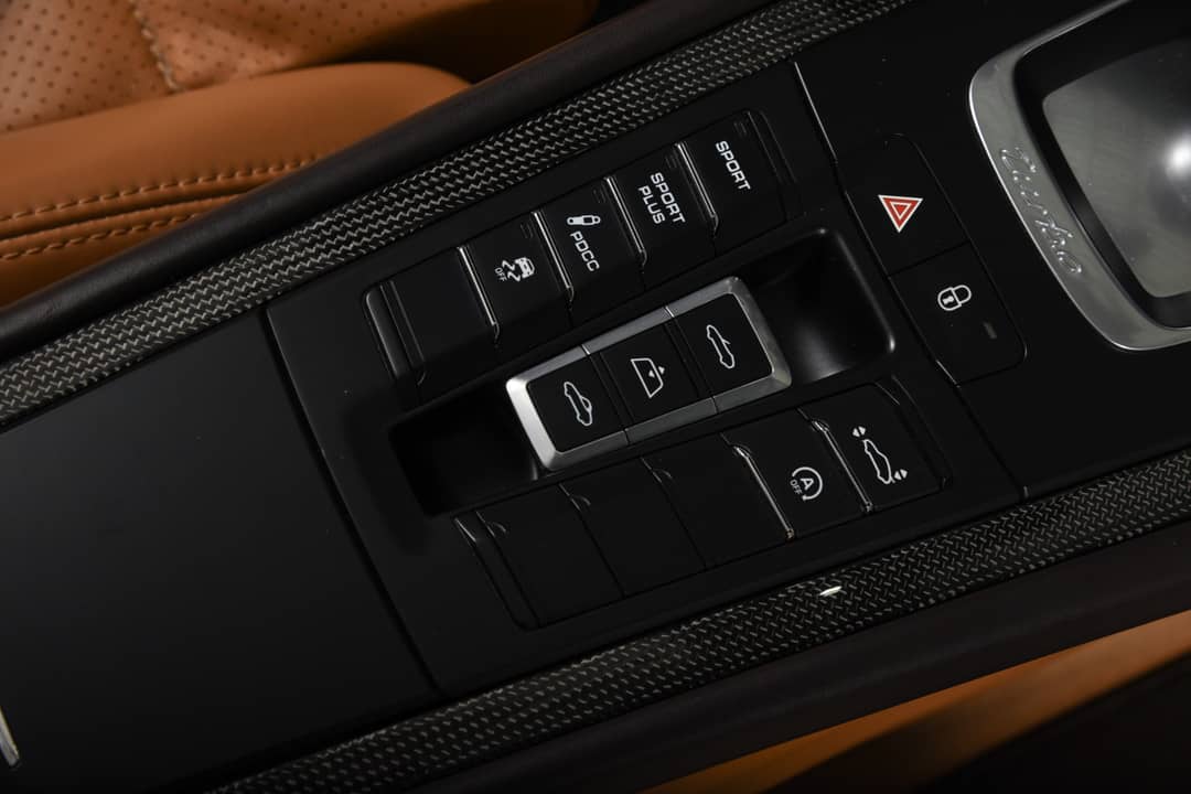 2014 Porsche 911 Turbo S — photo 26