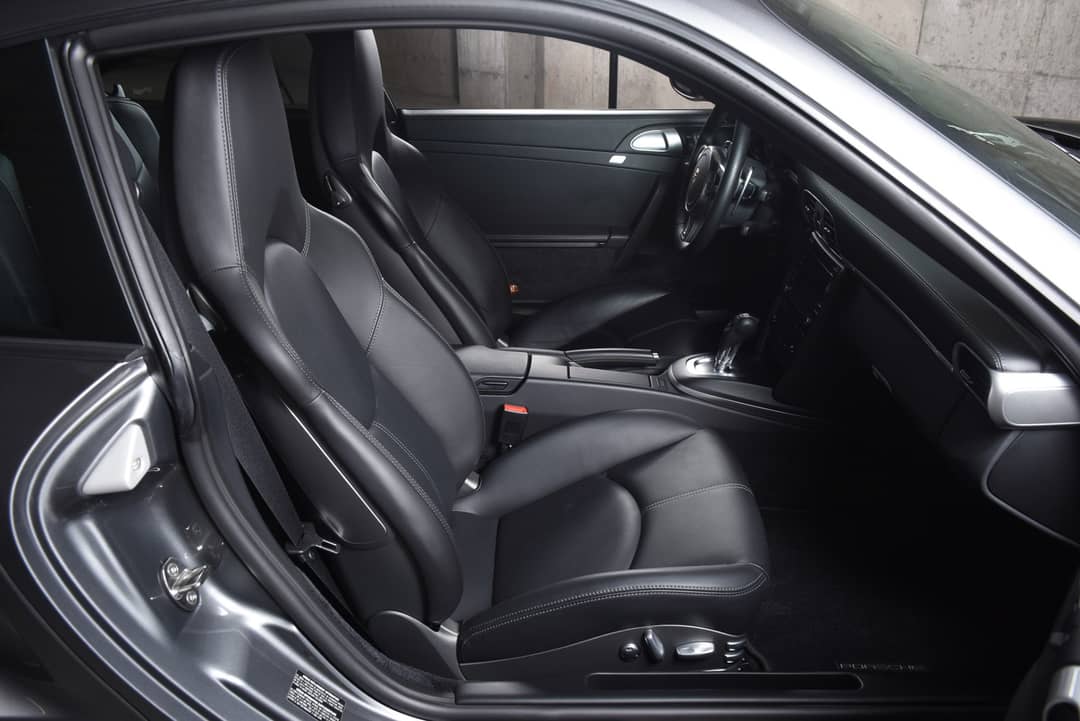 2011 Porsche 911 Turbo S — photo 38