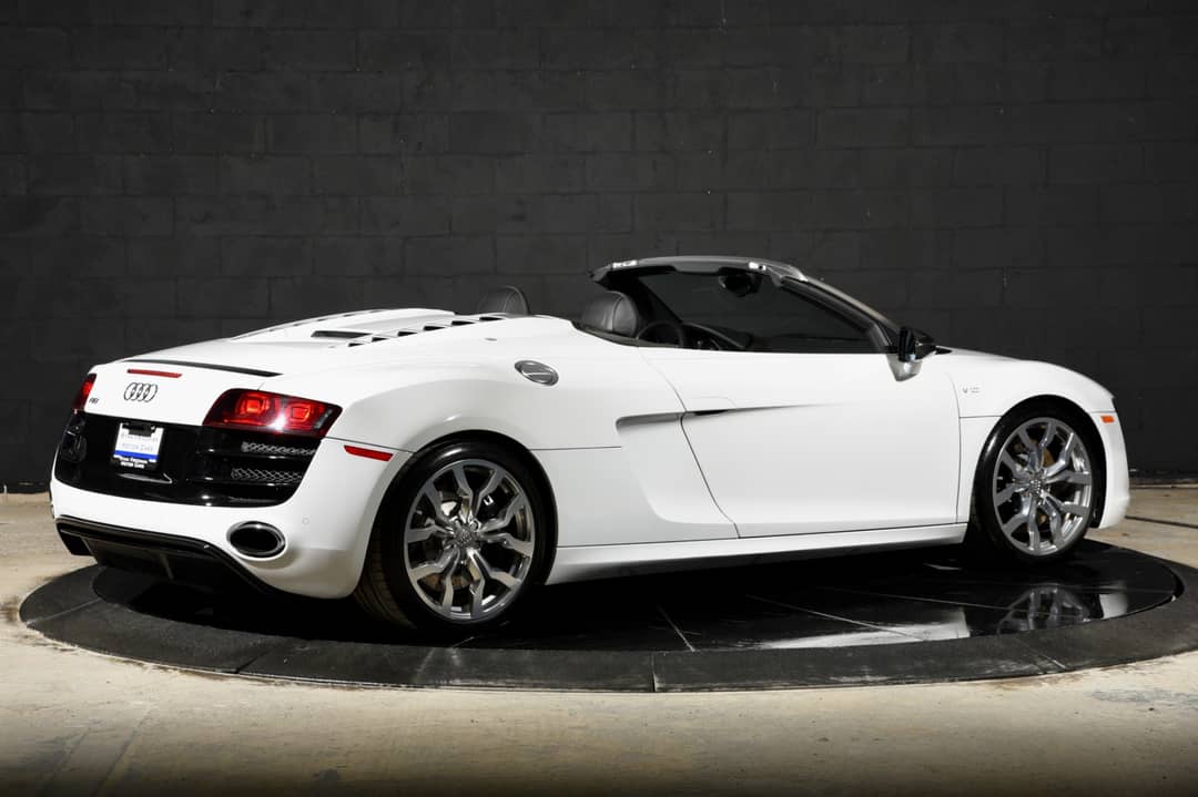 2011 Audi R8 5.2 quattro Spyder — photo 12