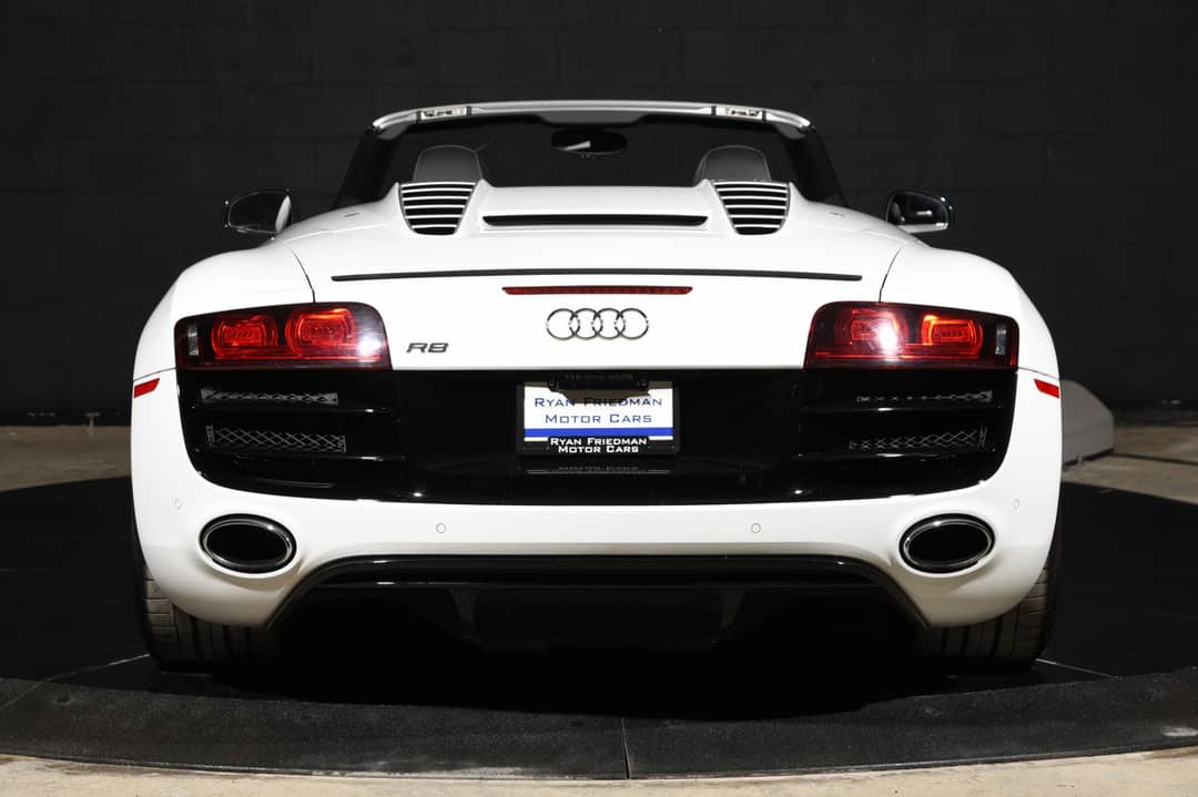 2011 Audi R8 5.2 quattro Spyder — photo 14