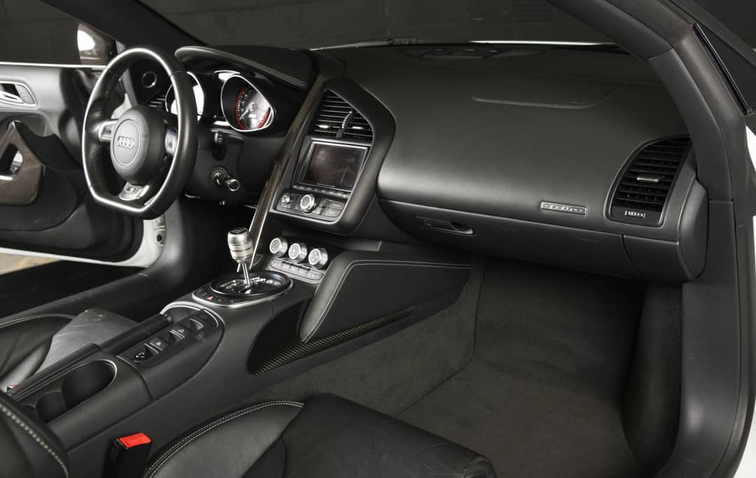 2011 Audi R8 5.2 quattro Spyder — photo 18