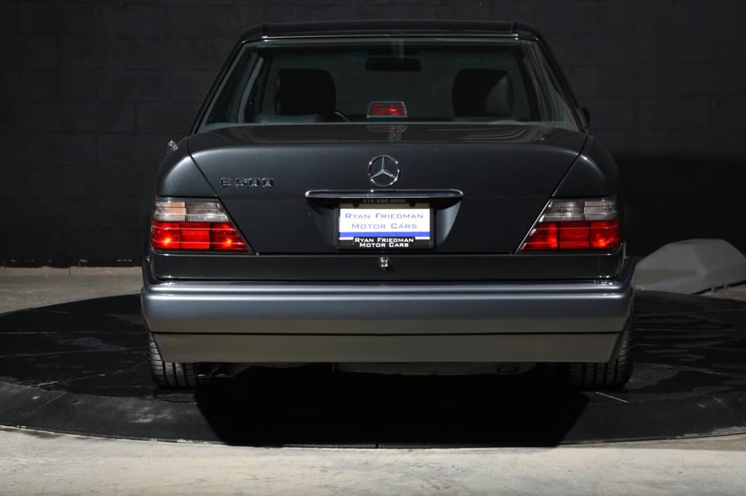 1994 Mercedes-Benz E-Class E 500 — photo 12