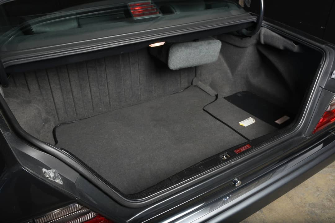 1994 Mercedes-Benz E-Class E 500 — photo 13