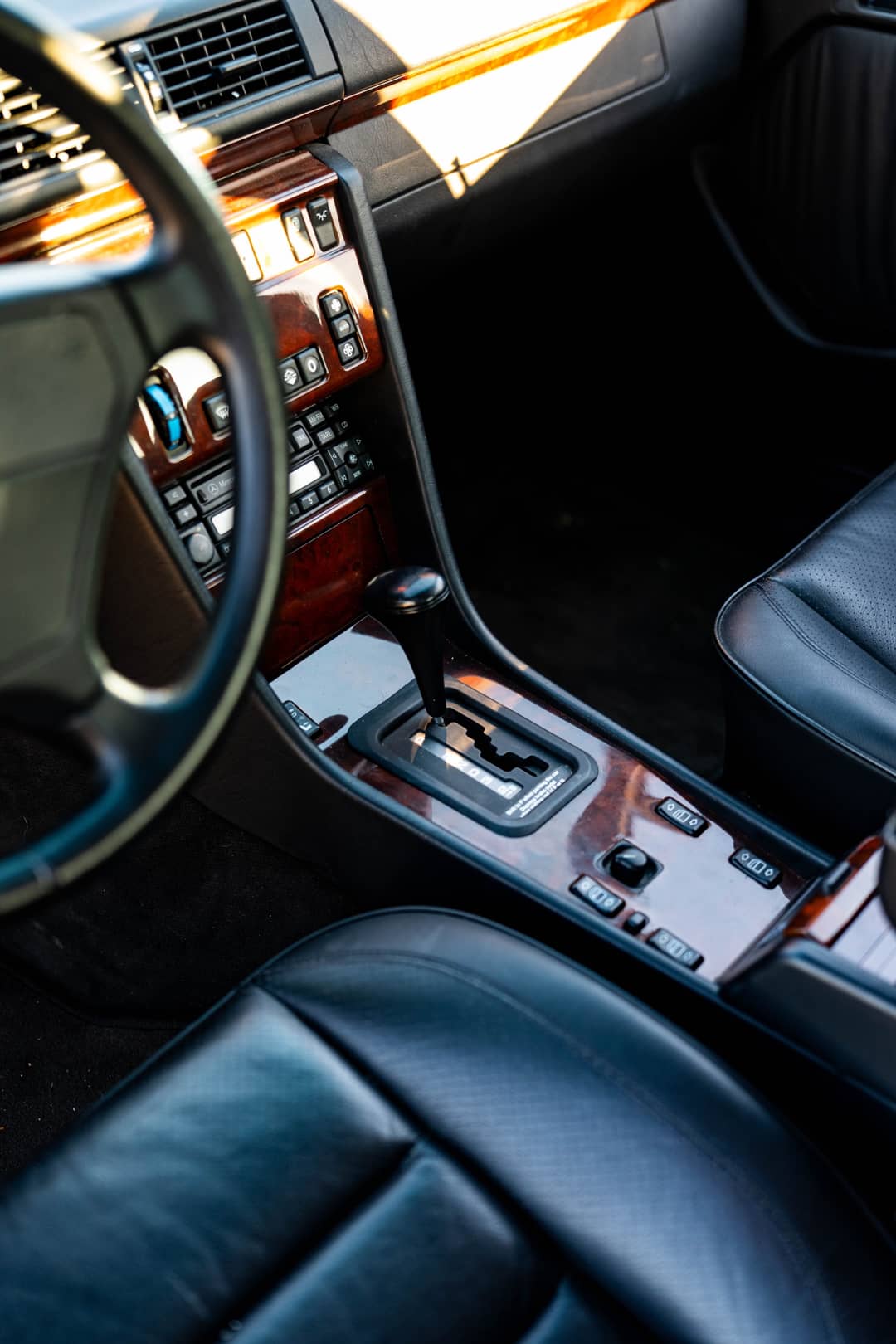 1994 Mercedes-Benz E-Class E 500 — photo 36