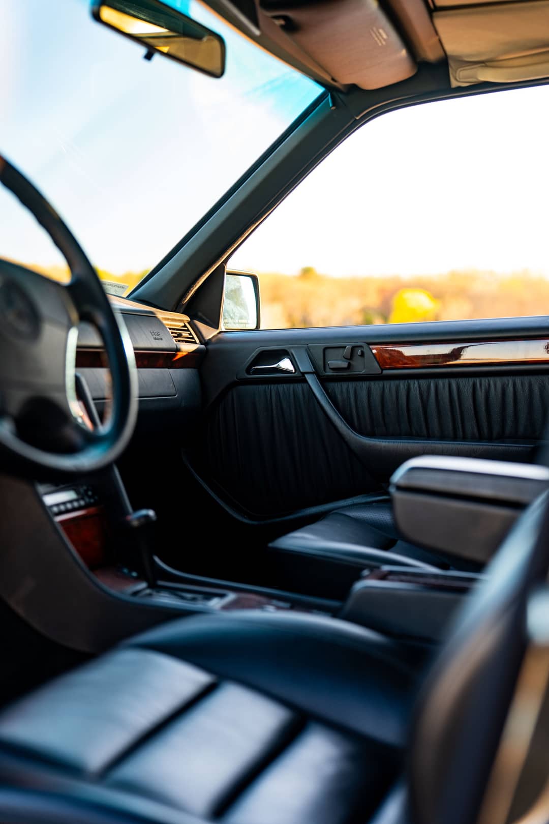1994 Mercedes-Benz E-Class E 500 — photo 37