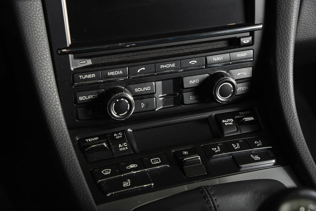 2014 Porsche 911 Carrera — photo 31