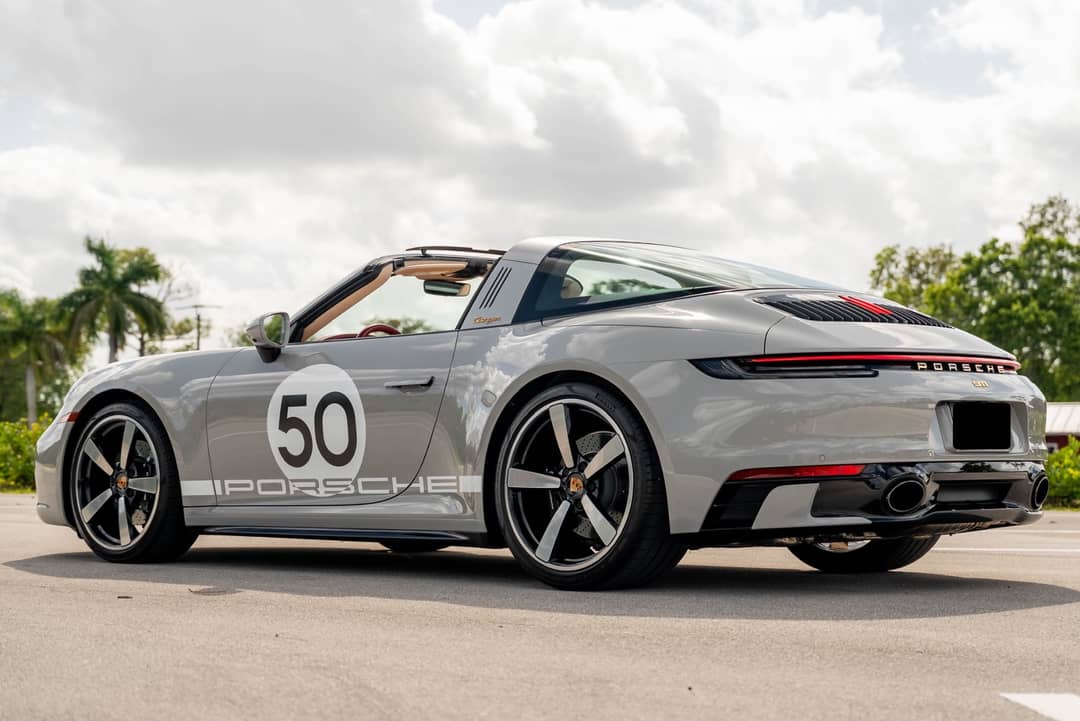2021 Porsche 911 Targa 4S Heritage Design Edition — photo 13
