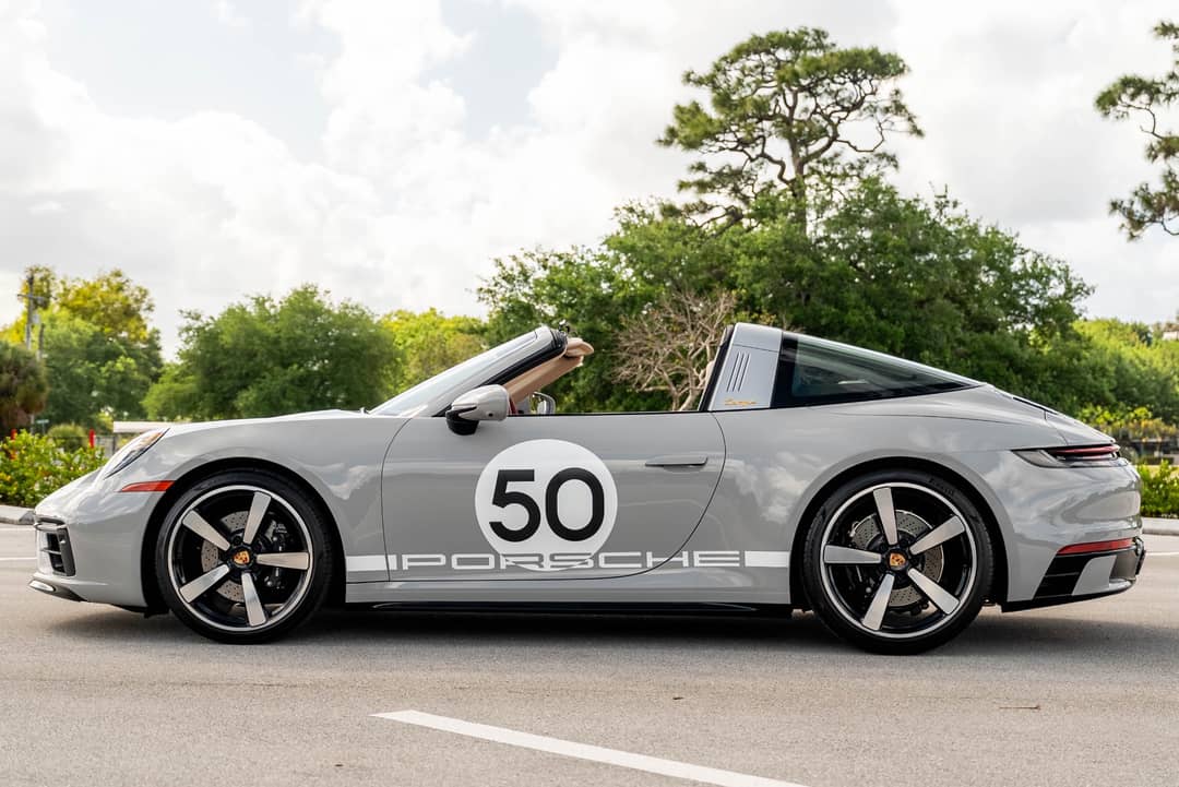 2021 Porsche 911 Targa 4S Heritage Design Edition — photo 15