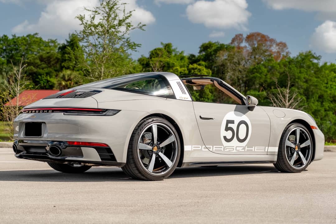 2021 Porsche 911 Targa 4S Heritage Design Edition — photo 3