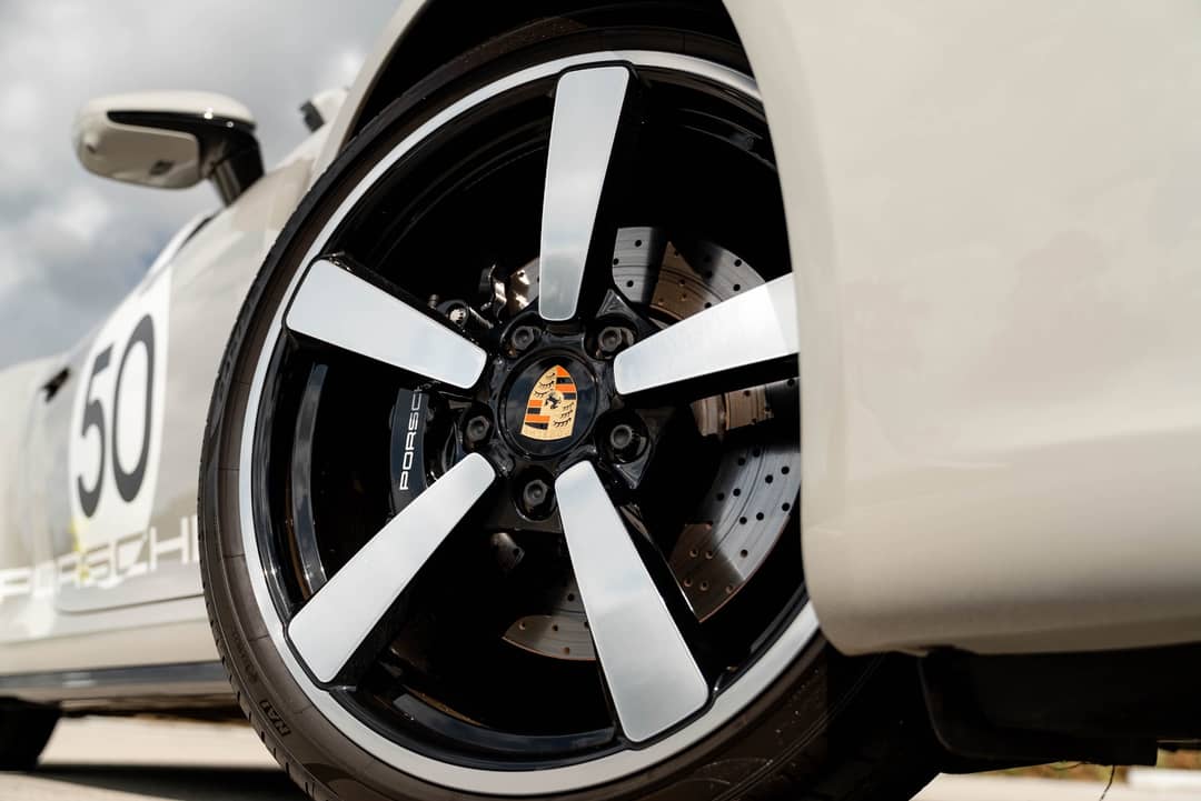 2021 Porsche 911 Targa 4S Heritage Design Edition — photo 30