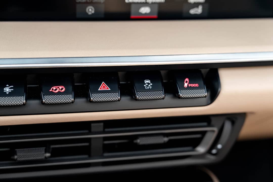 2021 Porsche 911 Targa 4S Heritage Design Edition — photo 40