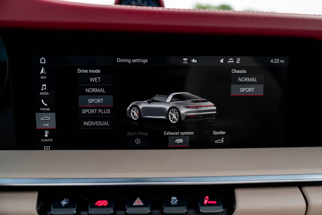 2021 Porsche 911 Targa 4S Heritage Design Edition — photo 45
