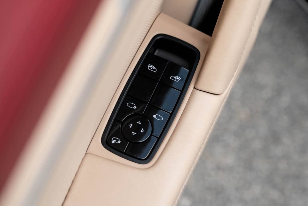 2021 Porsche 911 Targa 4S Heritage Design Edition — photo 53