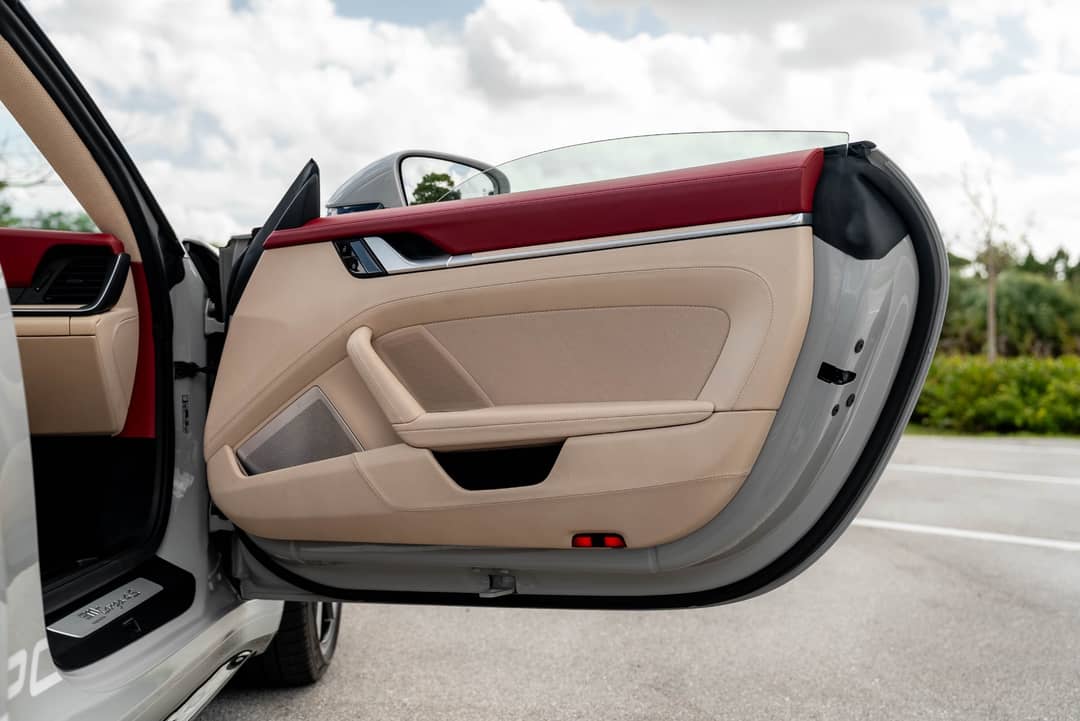 2021 Porsche 911 Targa 4S Heritage Design Edition — photo 55