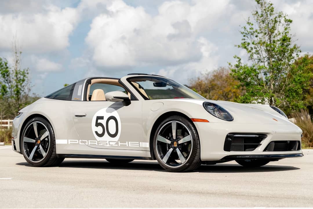 2021 Porsche 911 Targa 4S Heritage Design Edition — photo 64