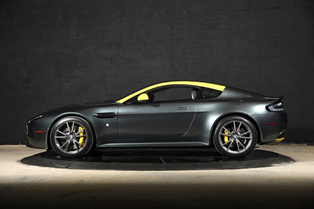 2016 Aston Martin V8 Vantage GT — photo 27