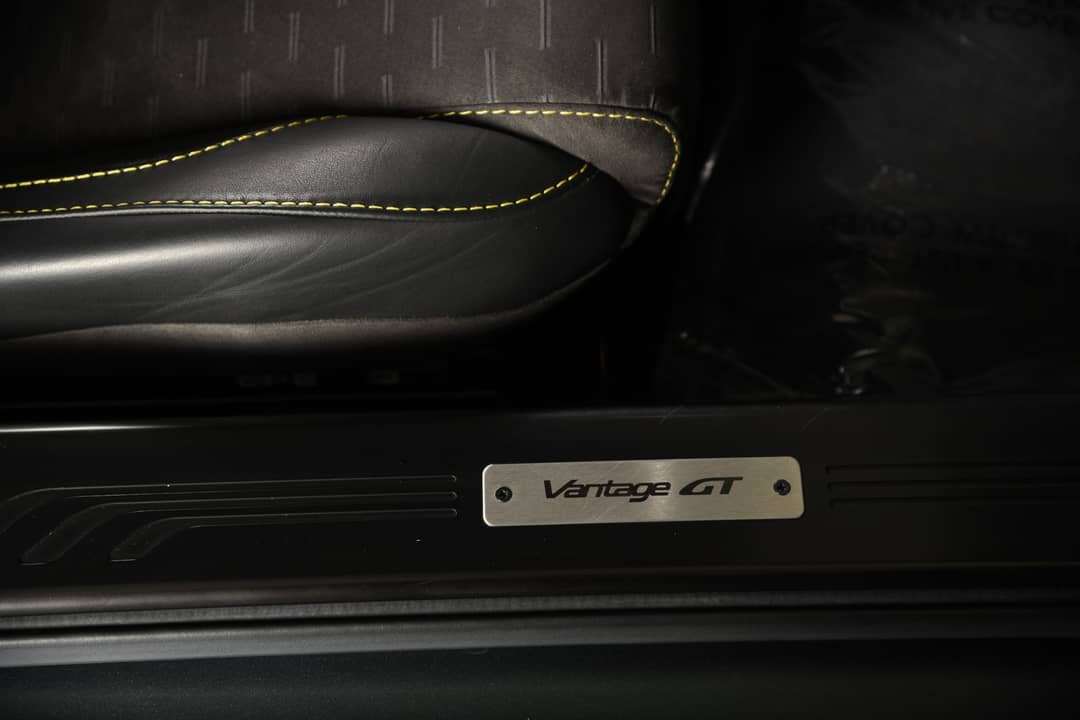 2016 Aston Martin V8 Vantage GT — photo 40