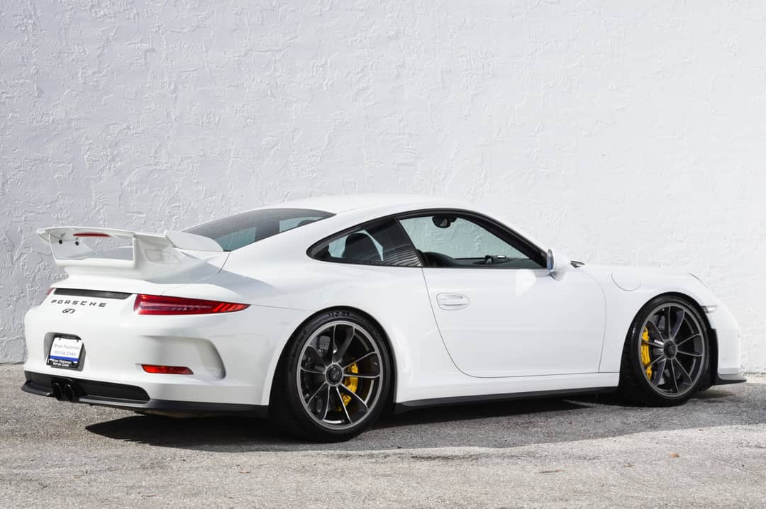 2015 Porsche 911 GT3 — photo 3