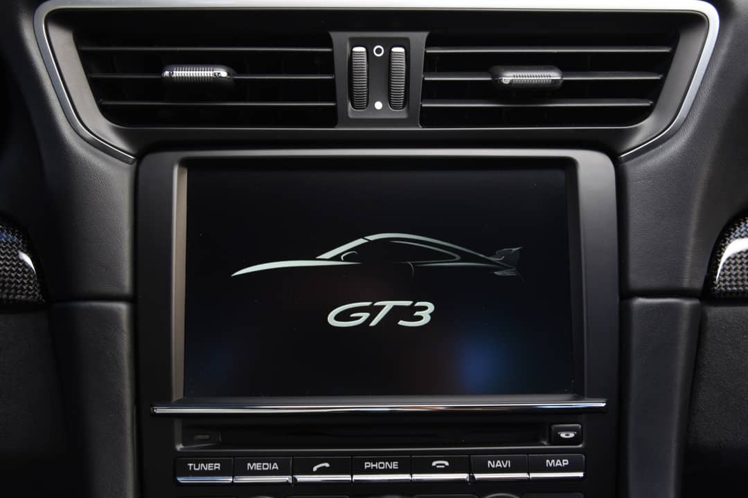2015 Porsche 911 GT3 — photo 22