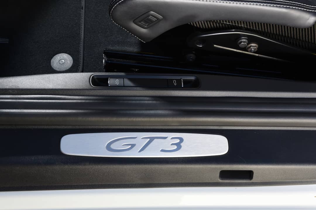 2015 Porsche 911 GT3 — photo 27