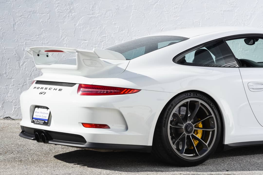 2015 Porsche 911 GT3 — photo 36