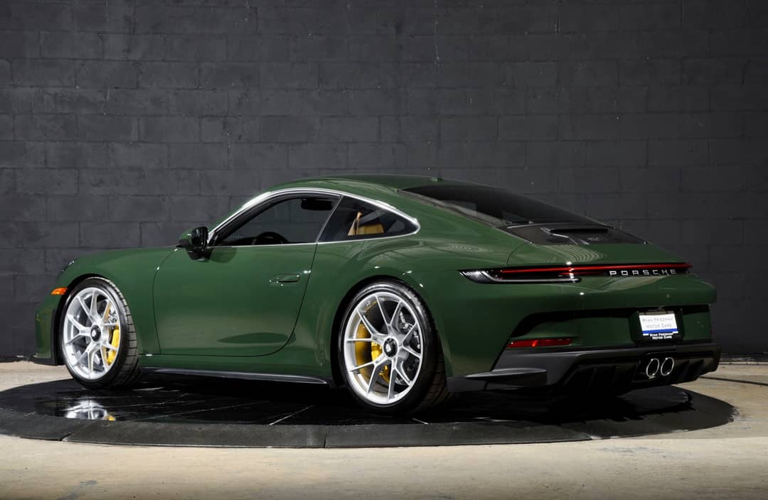 2022 Porsche 911 GT3 Touring — photo 3