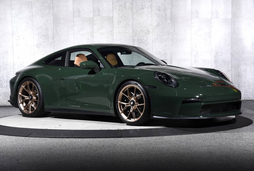 2022 Porsche 911 GT3 Touring — photo 9