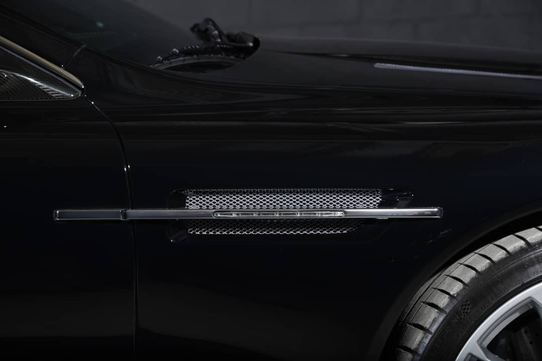 2009 Aston Martin DBS — photo 17