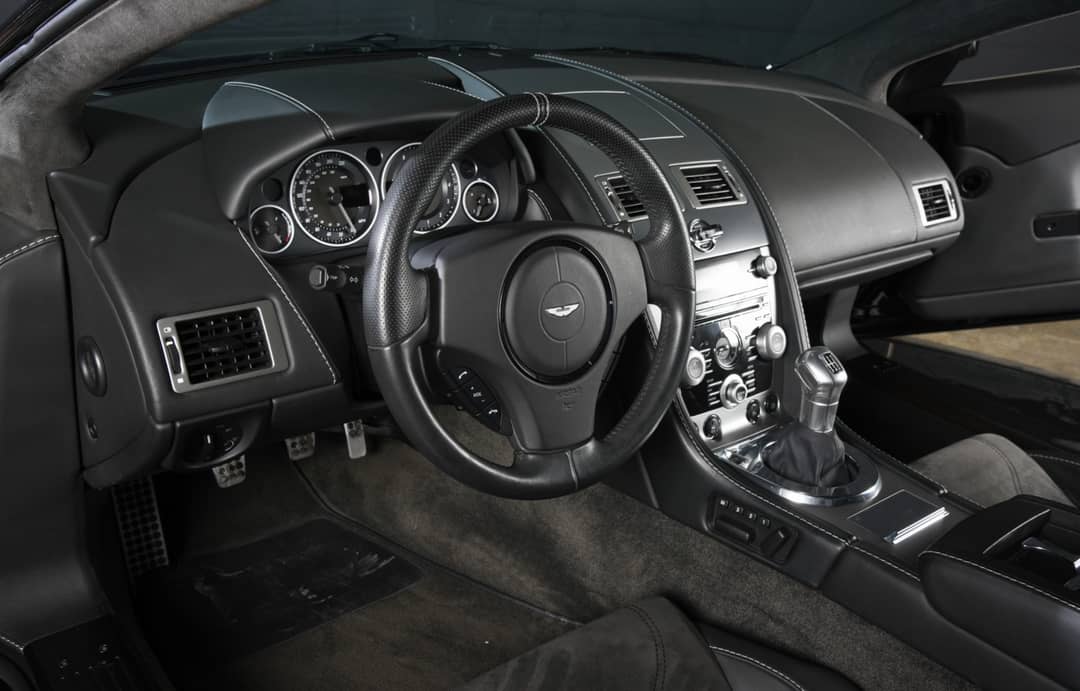 2009 Aston Martin DBS — photo 28