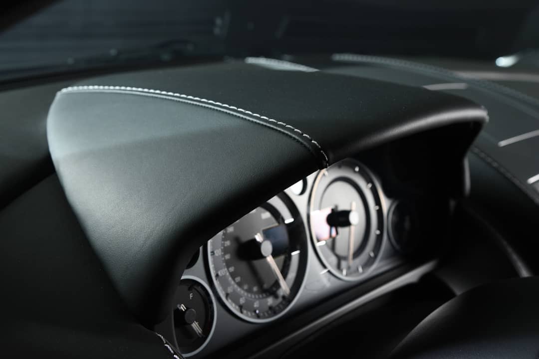 2009 Aston Martin DBS — photo 29