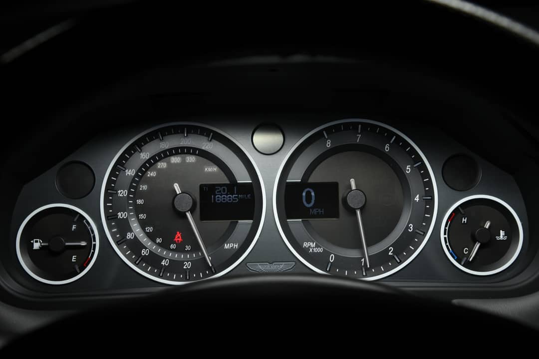 2009 Aston Martin DBS — photo 8