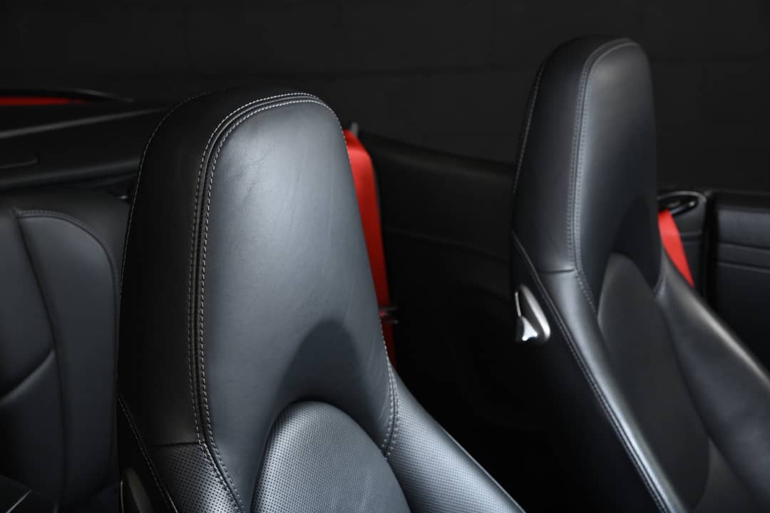 2011 Porsche 911 Carrera 4S — photo 30