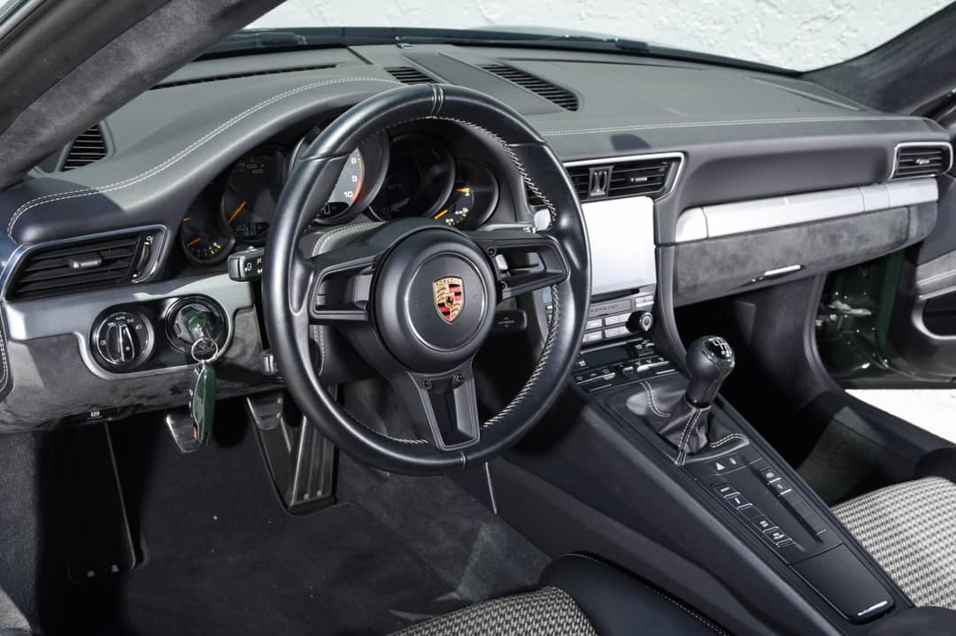 2018 Porsche 911 GT3 — photo 4
