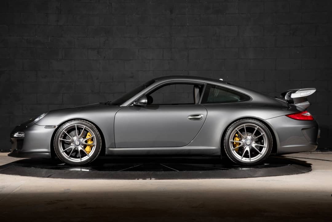2010 Porsche 911 GT3 — photo 16
